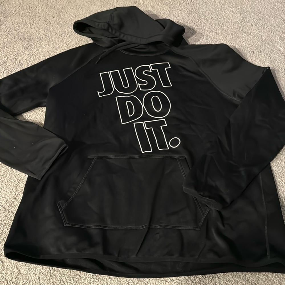 Never worn Nike dri fit fleece hoodie